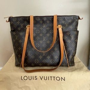 AUTHENTIC Louis Vuitton Totally MM - immaculate condition!
